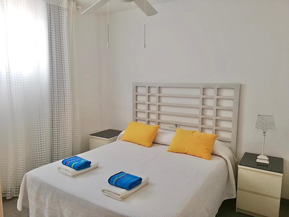 Apartamentos Miranda Es Pujols Exterior photo
